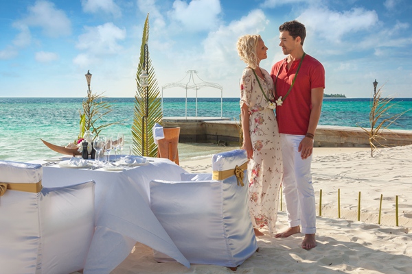 最佳婚礼目的地推荐：在马尔代夫定制浪漫海岛婚礼