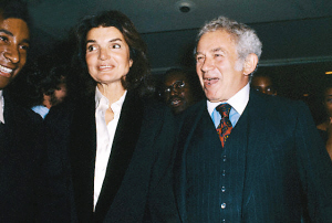 风流女记者诱尽三巨头